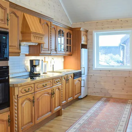 3 Bedroom In Jelsa